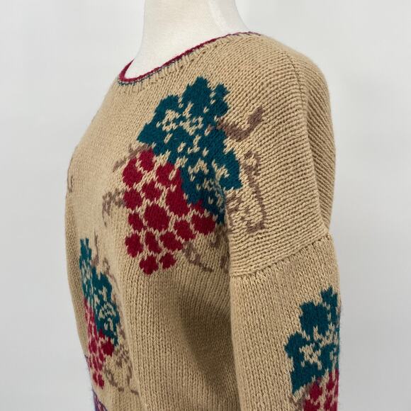 Vintage SKYR Shetland Wool Sweater Crewneck Pullover Grapes Pattern Tan Womens M - Picture 5 of 8